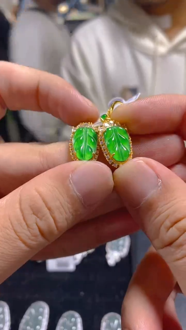 【闪购商品】翡翠耳饰银S925镶嵌0162525688多样性发一