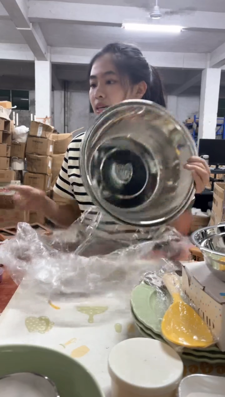秒杀清仓微瑕产品，可能当过样品拍照