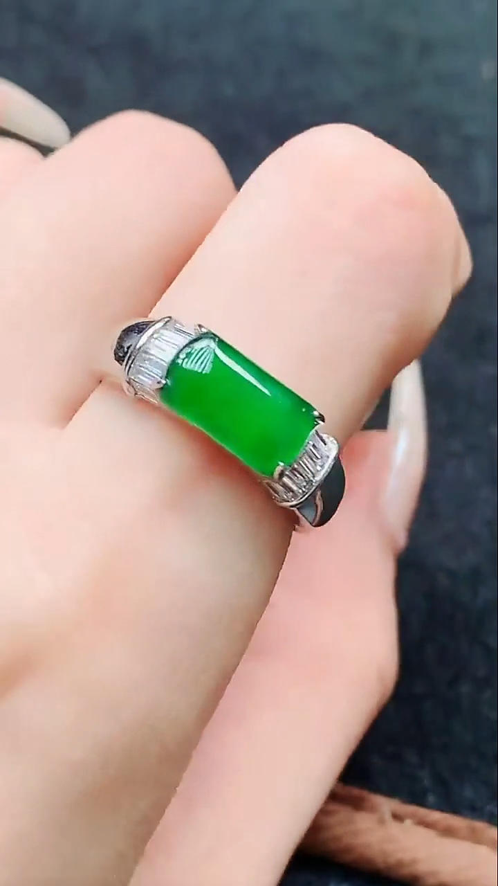 未镶嵌挂件翡翠天然翡翠