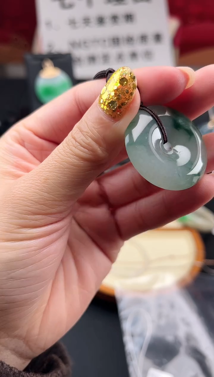 【闪购商品】翡翠颈饰未镶嵌吊坠