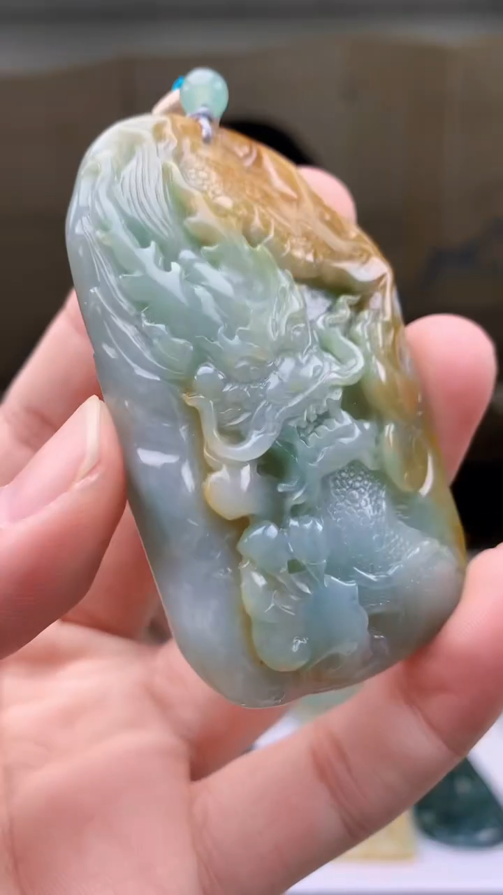 【闪购商品】定制翡翠未镶嵌4812bb-毛货挂件