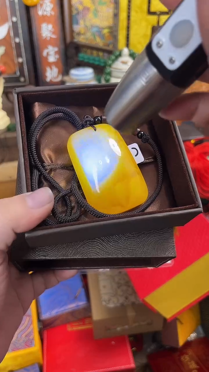 【闪购商品】蜜蜡裸石未镶嵌---------七月直播推荐