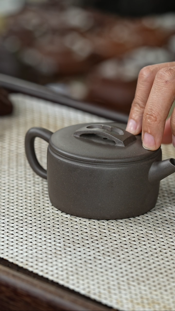 【闪购商品】紫砂茶壶@@AA11967沈新汉瓦