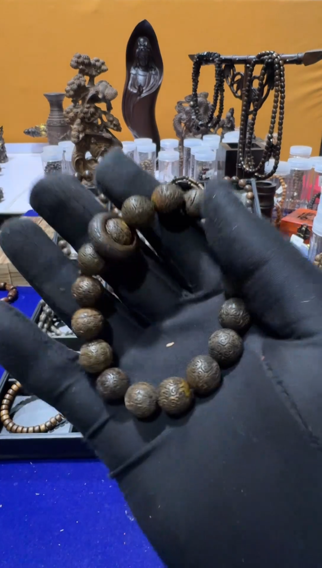 大叶紫檀（黑酸枝木类）                   