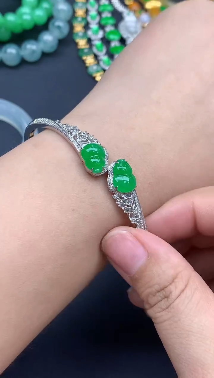 翡翠手镯18K金镶嵌782-春日珠宝