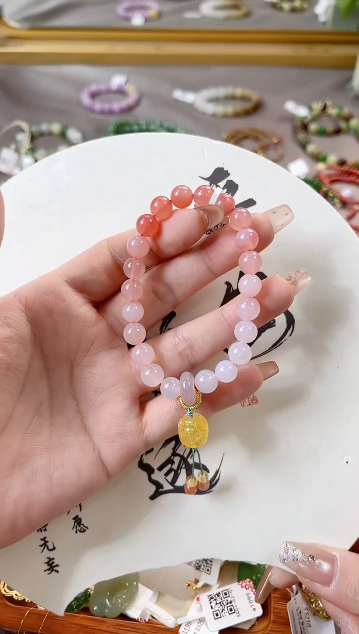 【闪购商品】石英质玉手链未镶嵌cs