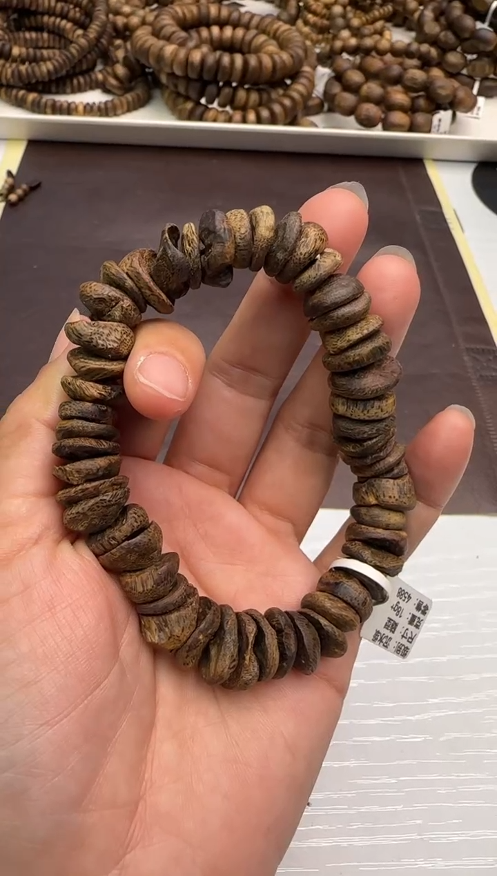 【闪购商品】沉香手串沉水级奇楠树丁壳子单圈18g+