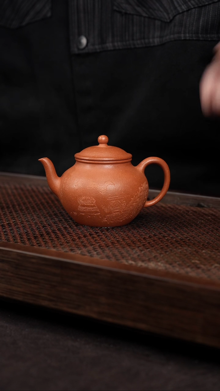 【闪购商品】紫砂茶壶五彩泥刻绘宫灯