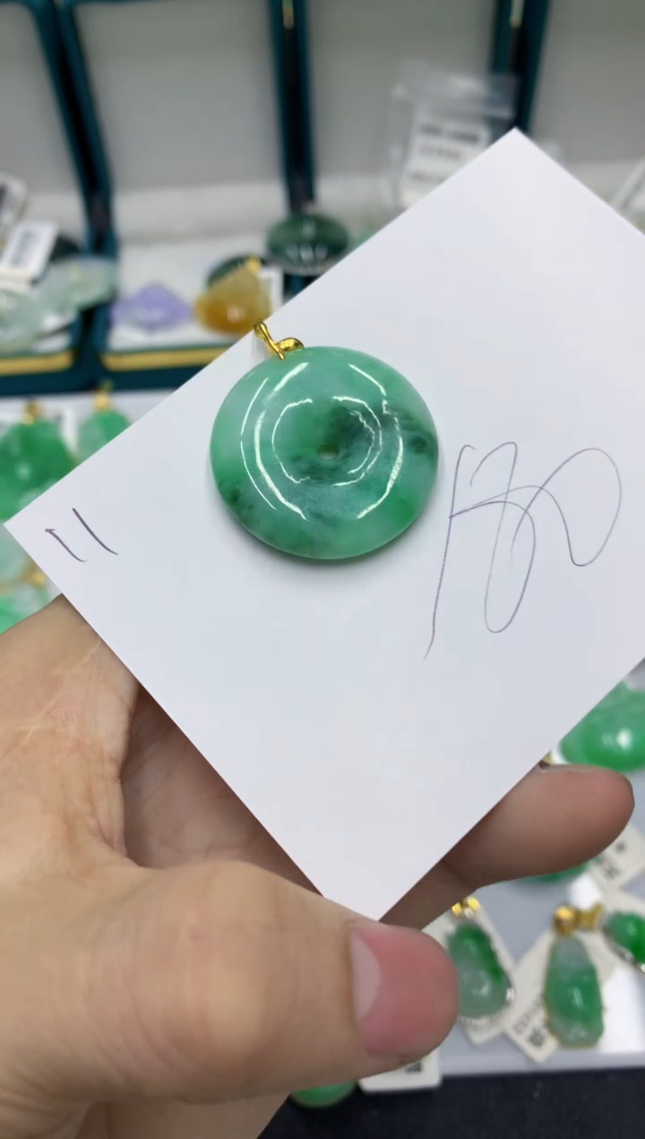 【闪购商品】翡翠颈饰18K金镶嵌1111111111