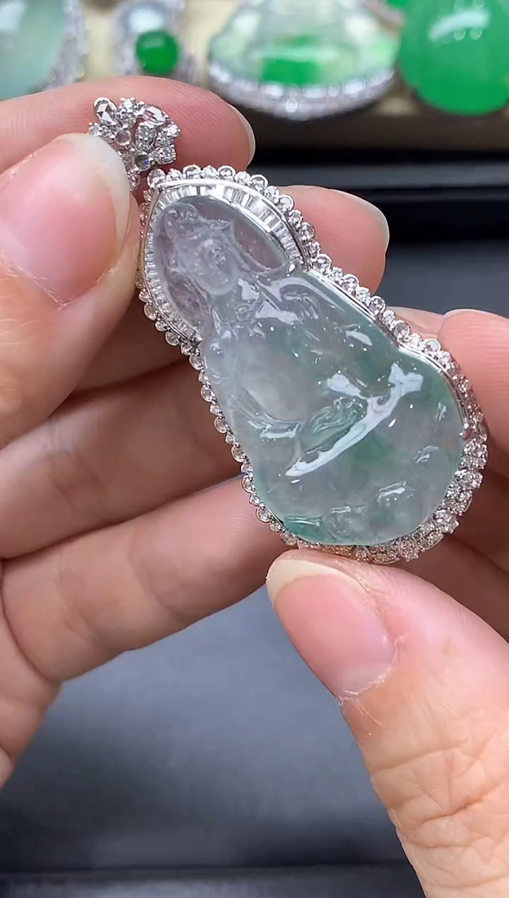 颈饰18K金镶嵌翡翠705-中国好珍宝