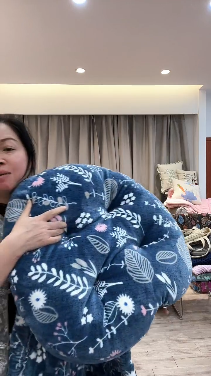 棉棉D06 圆垫子   