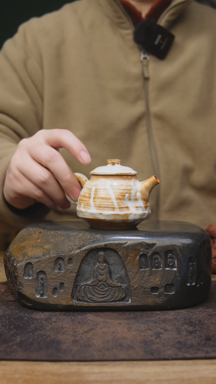 【闪购商品】张贺陶瓷手工茶壶030
