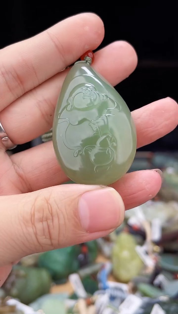 颈饰未镶嵌和田玉1