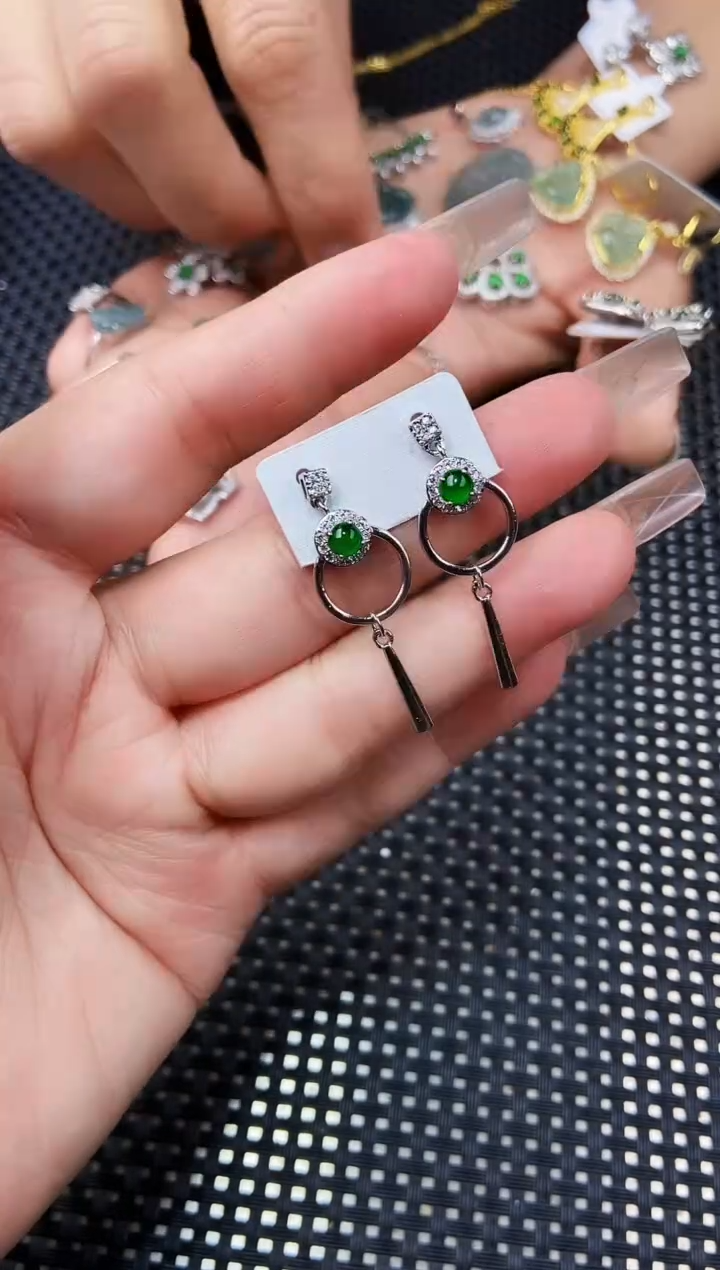 【闪购商品】翡翠未镶嵌耳饰111111111