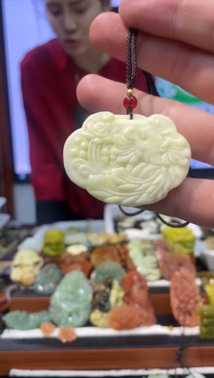 【闪购商品】岫玉吊坠未镶嵌·