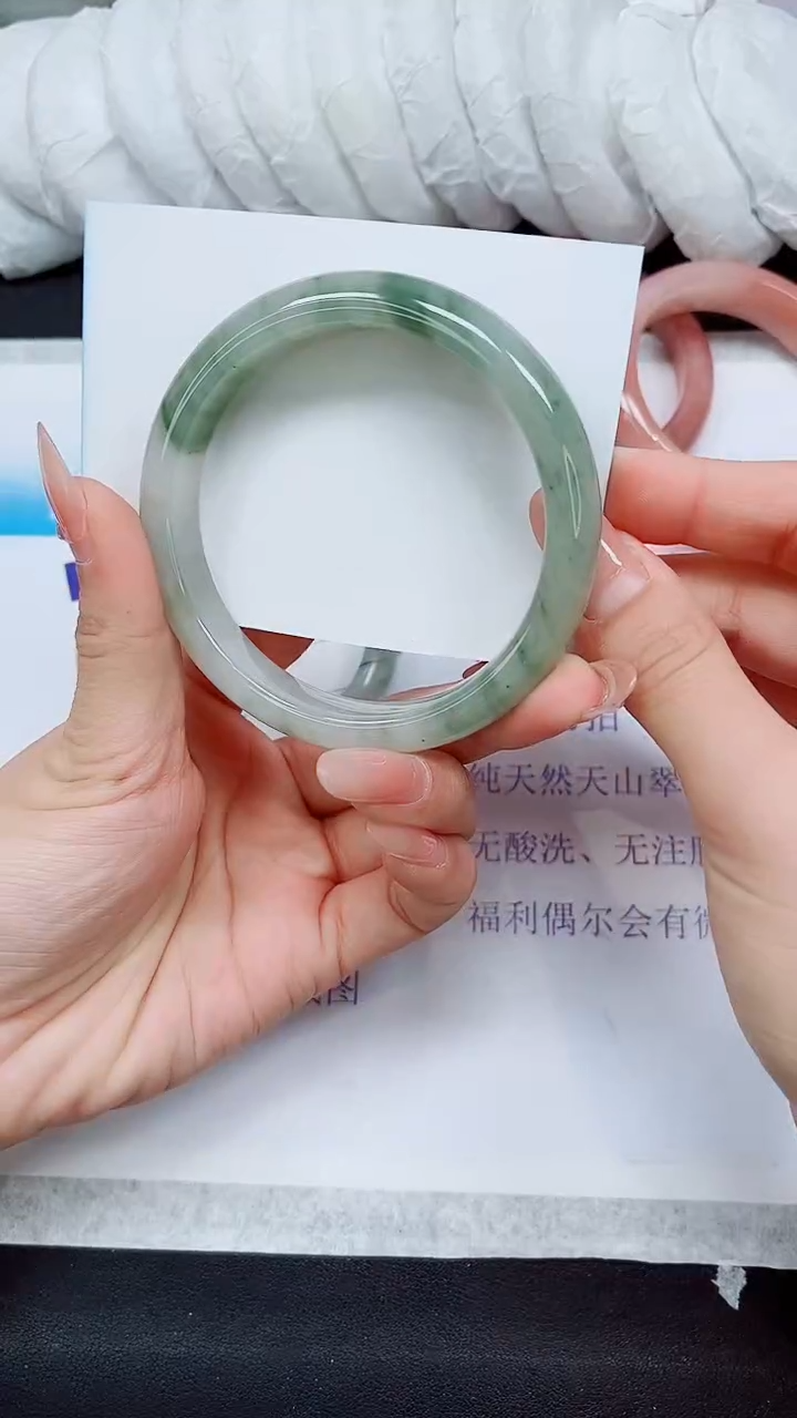 【闪购商品】石英质玉手镯未镶嵌A18-62*63