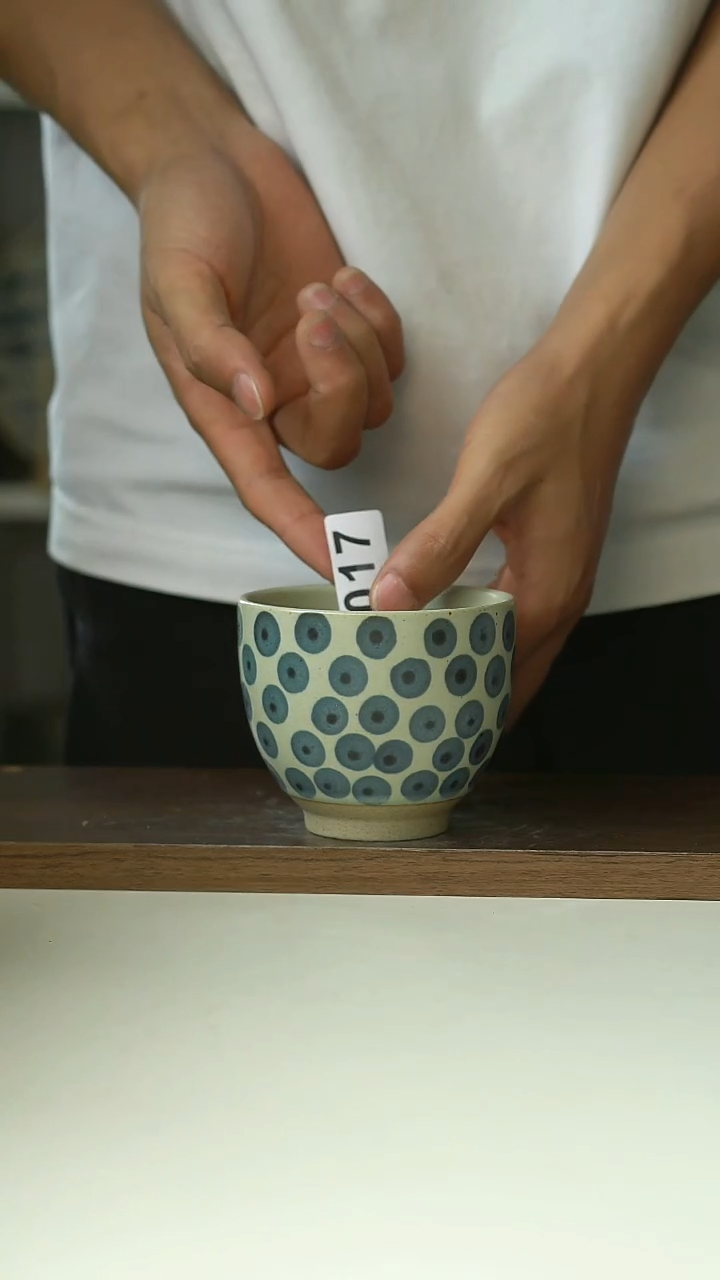 017瑕疵蓝莓手握杯@4-2@