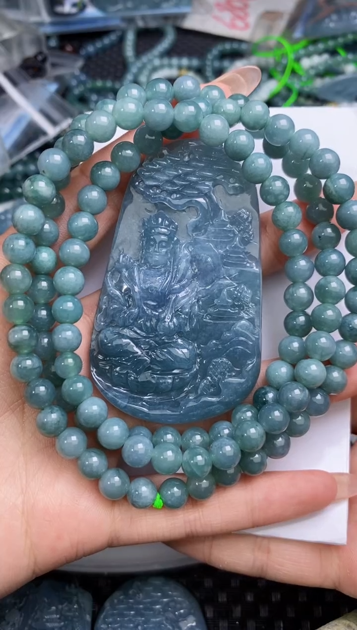 【闪购商品】翡翠颈饰未镶嵌             