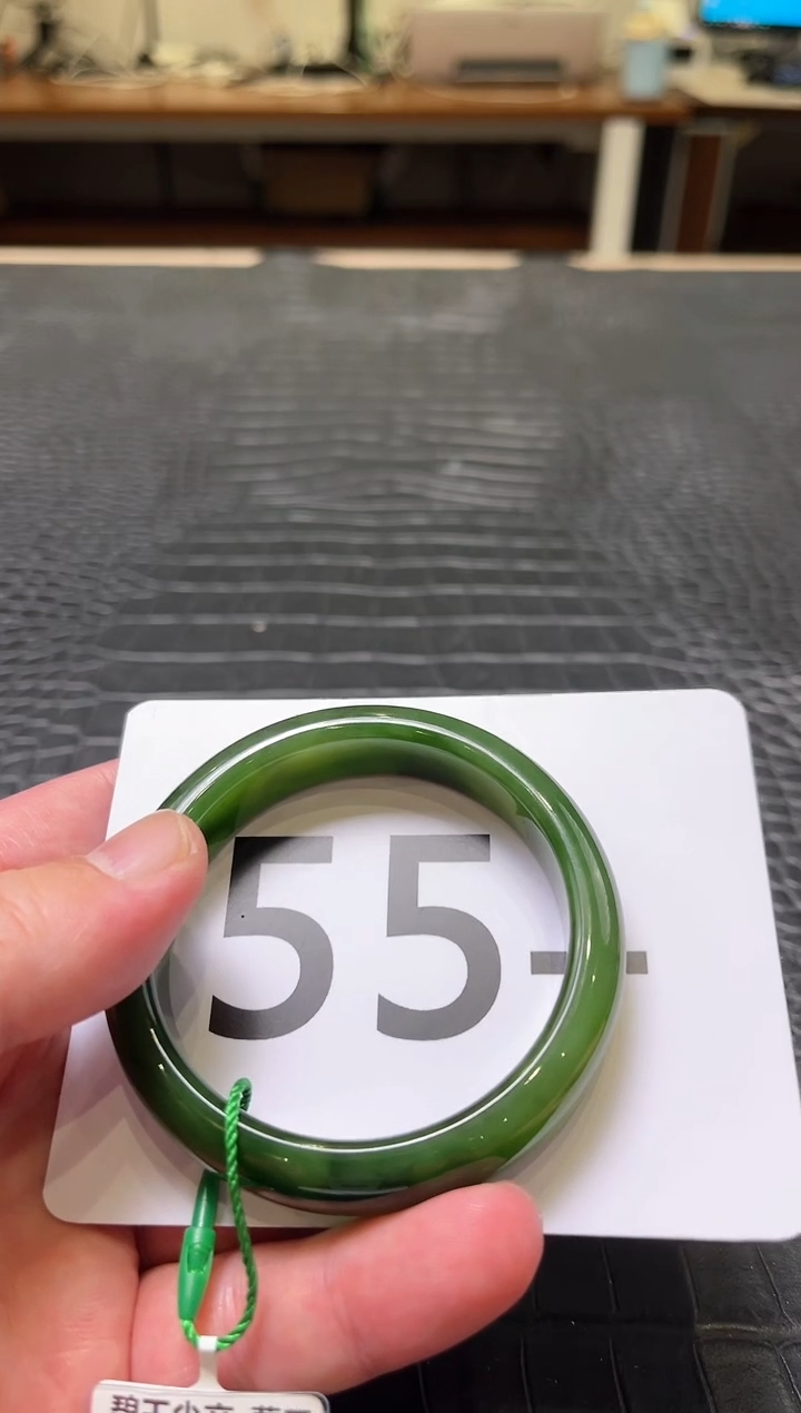 【闪购商品】和田玉碧玉手镯未镶嵌一个