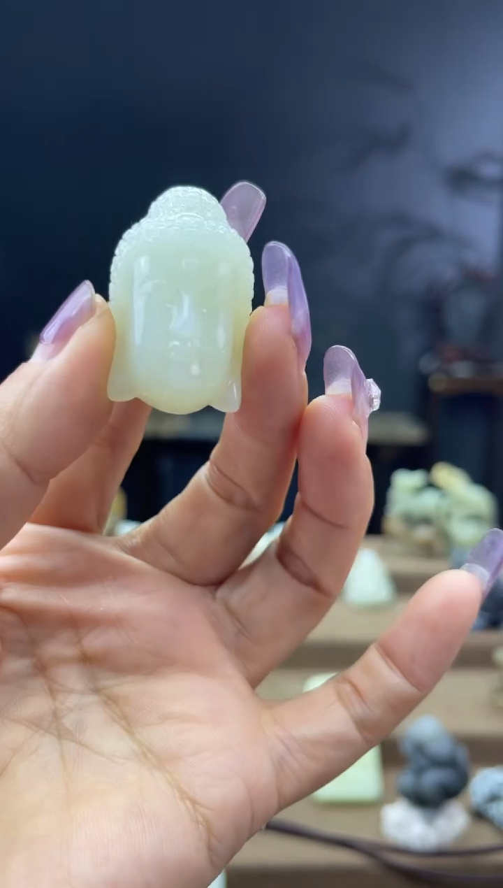 颈饰未镶嵌和田玉1