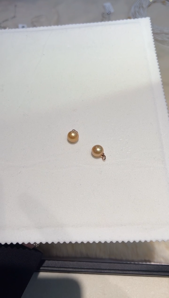 【闪购商品】海水珍珠吊坠18K金镶嵌金珠吊坠多样性发其一zzxm