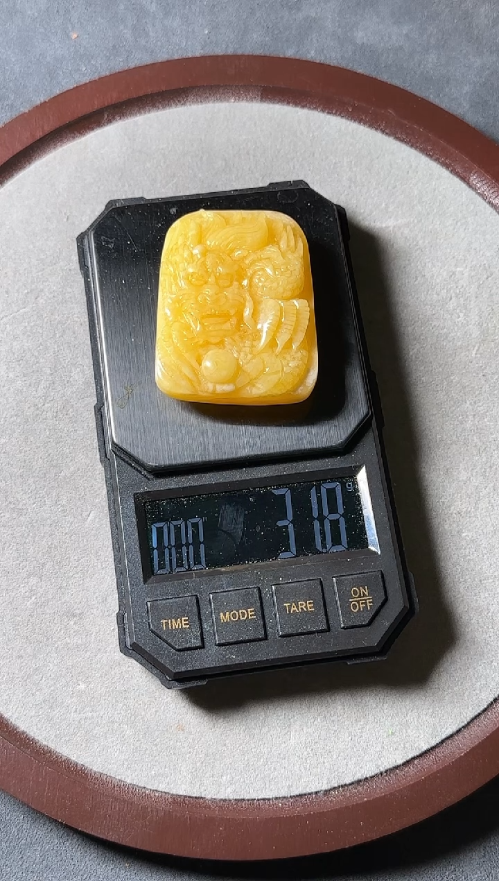 未镶嵌蜜蜡裸石5号龙牌31.8g