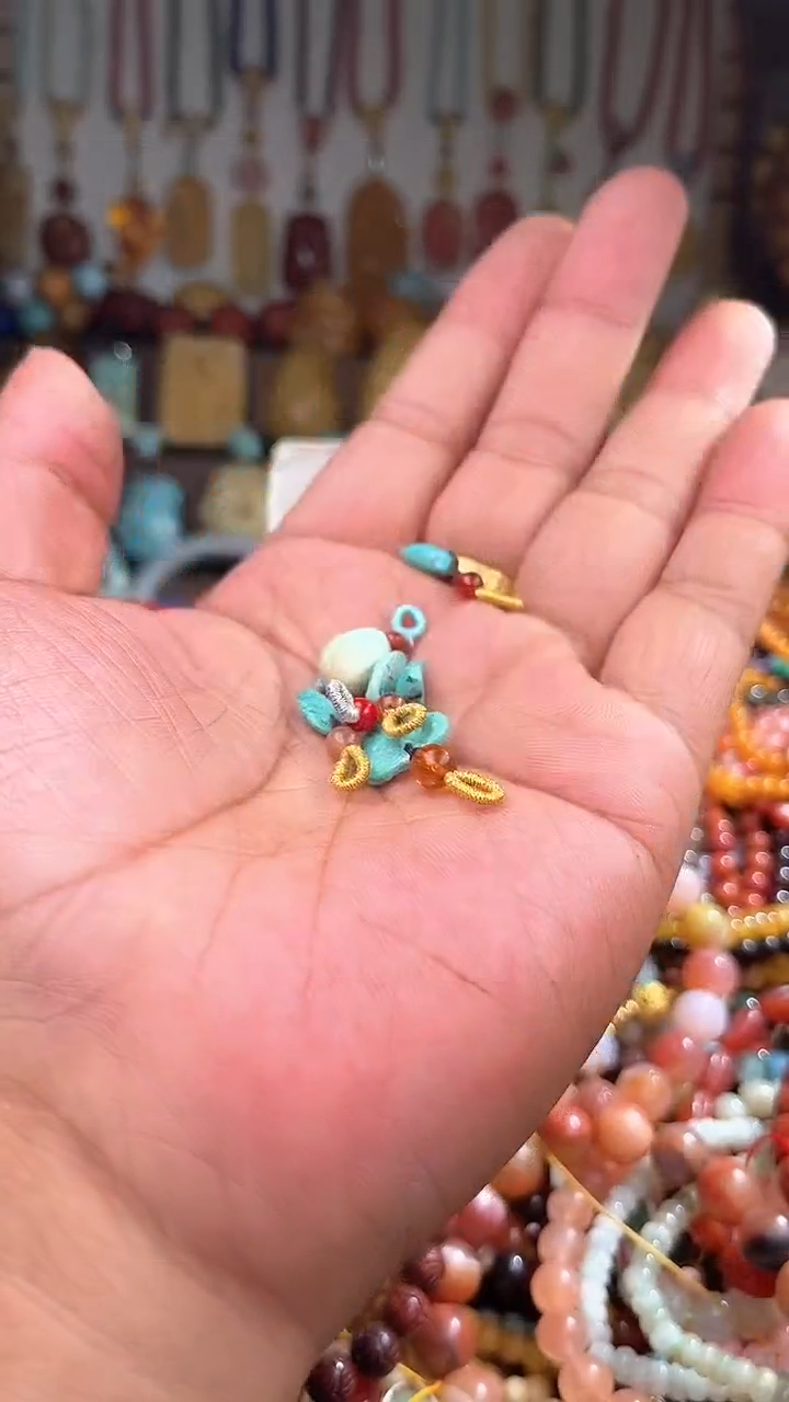 颈饰未镶嵌翡翠九***月 一物一拍 163931