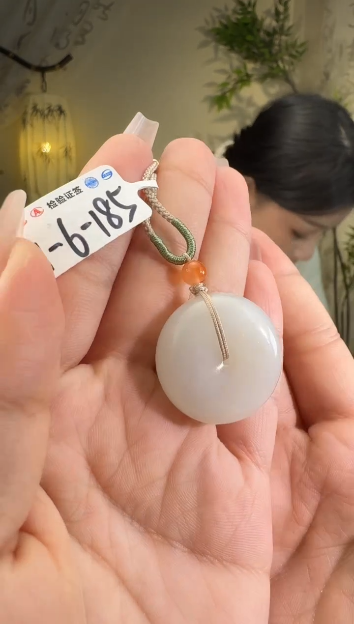 【闪购商品】和田玉颈饰未镶嵌185