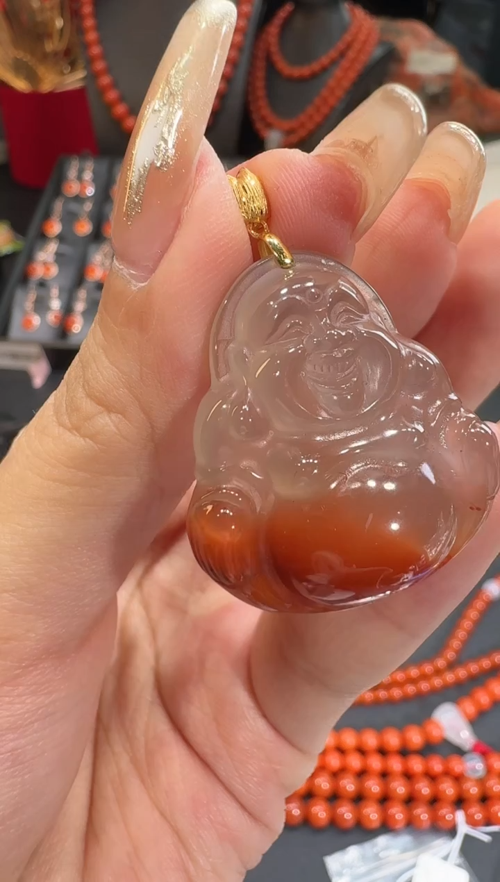 【闪购商品】南红玛瑙颈饰18K金镶嵌挂件