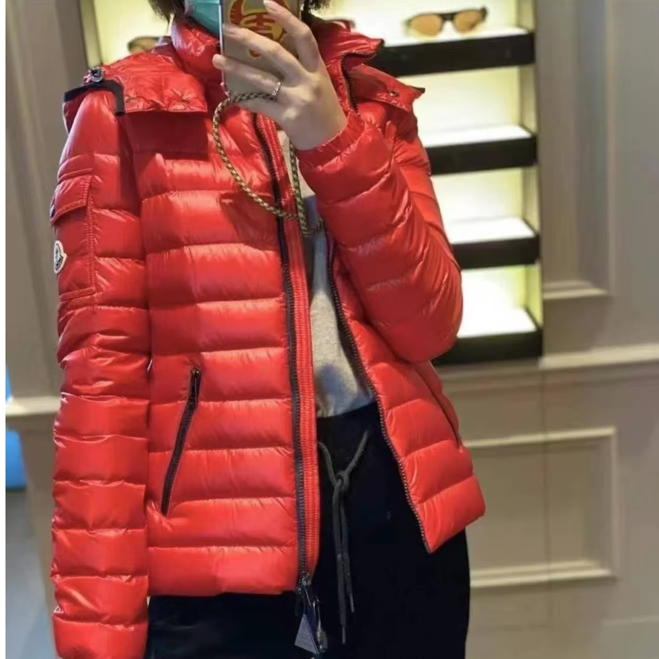 99新 MONCLER 亿颗潮奢 Bady系列红色羽绒服 0码 T31