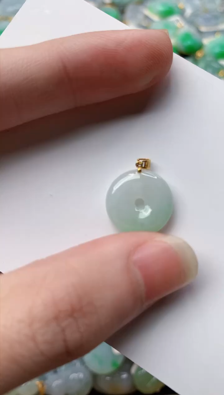 【闪购商品】翡翠颈饰18K金镶嵌79..........