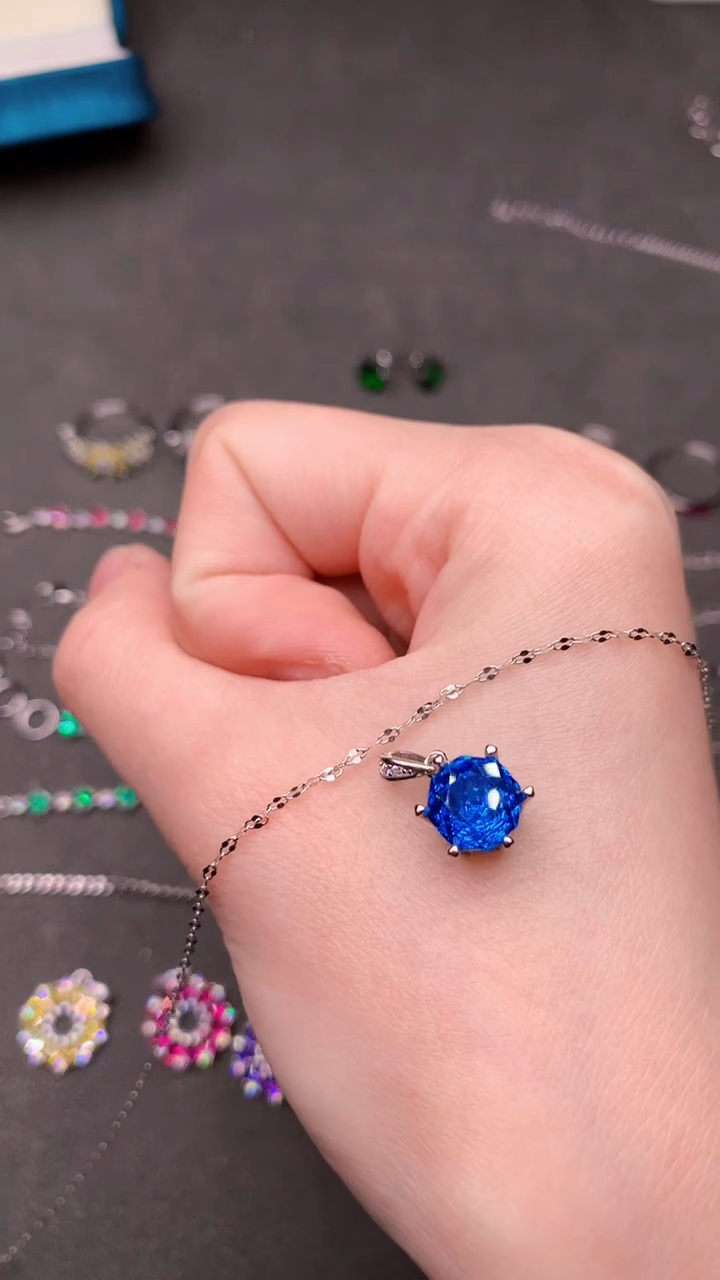 【闪购商品】托帕石颈饰银S925镶嵌......