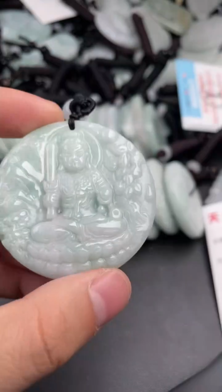 【闪购商品】翡翠吊坠(不含链)未镶嵌1