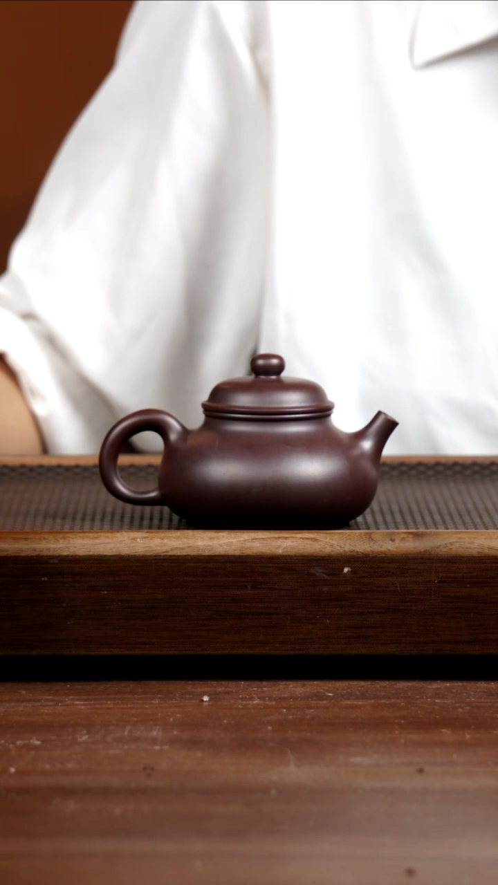 茶壶紫砂月***哥金龙血容天190CC
