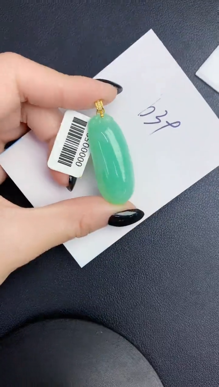 【闪购商品】翡翠颈饰18K金镶嵌0000000000