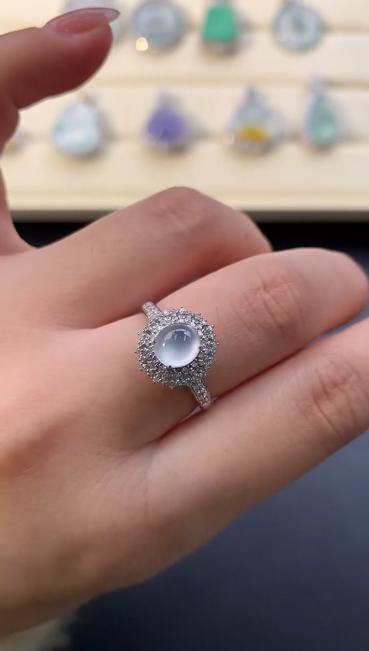 【闪购商品】翡翠颈饰18K金镶嵌D978       