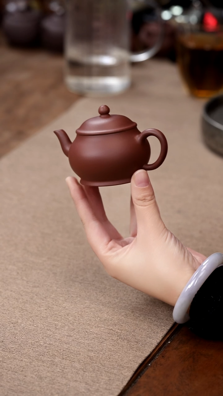 茶壶紫砂紫泥小潘