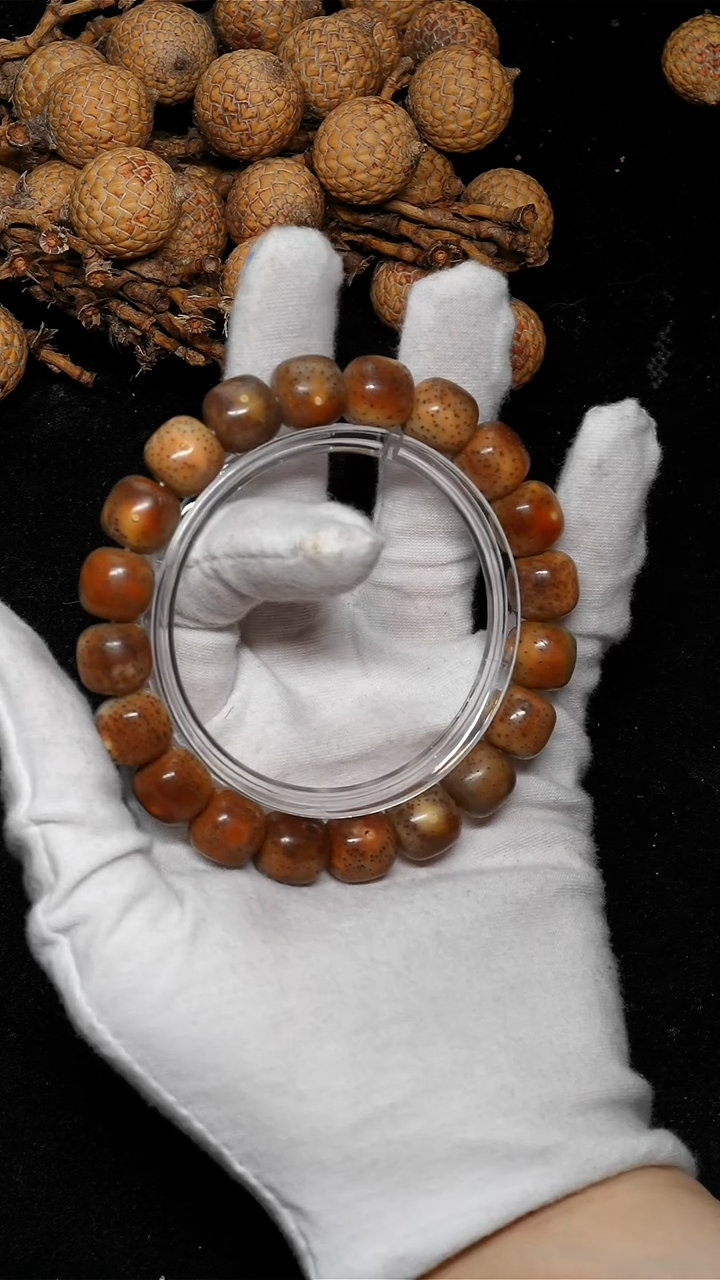 手串星月菩提11.5通体火烧云-S100