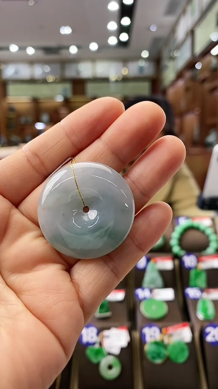 【闪购商品】翡翠颈饰未镶嵌平安扣