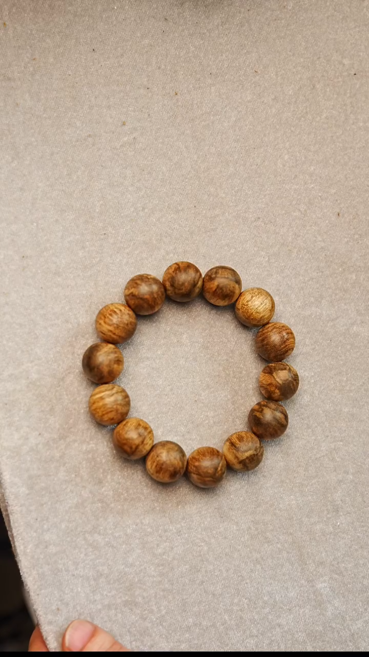 沉香手串柬埔寨菩萨棋单圈16mm