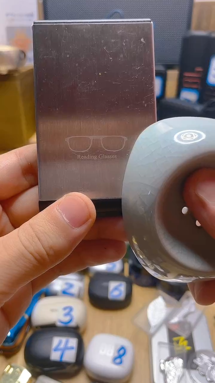 瓷片闪购商品 如图所示