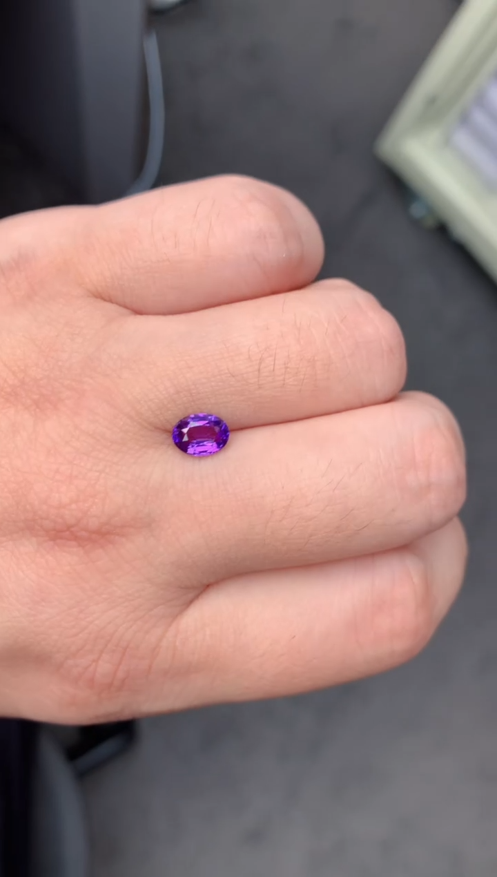 【闪购商品】彩色蓝宝石裸石未镶嵌1.5ct 无烧紫蓝宝
