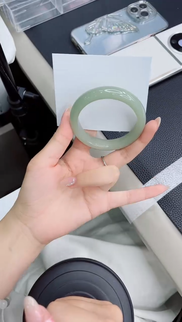 石英质玉手镯未镶嵌a9-54.6