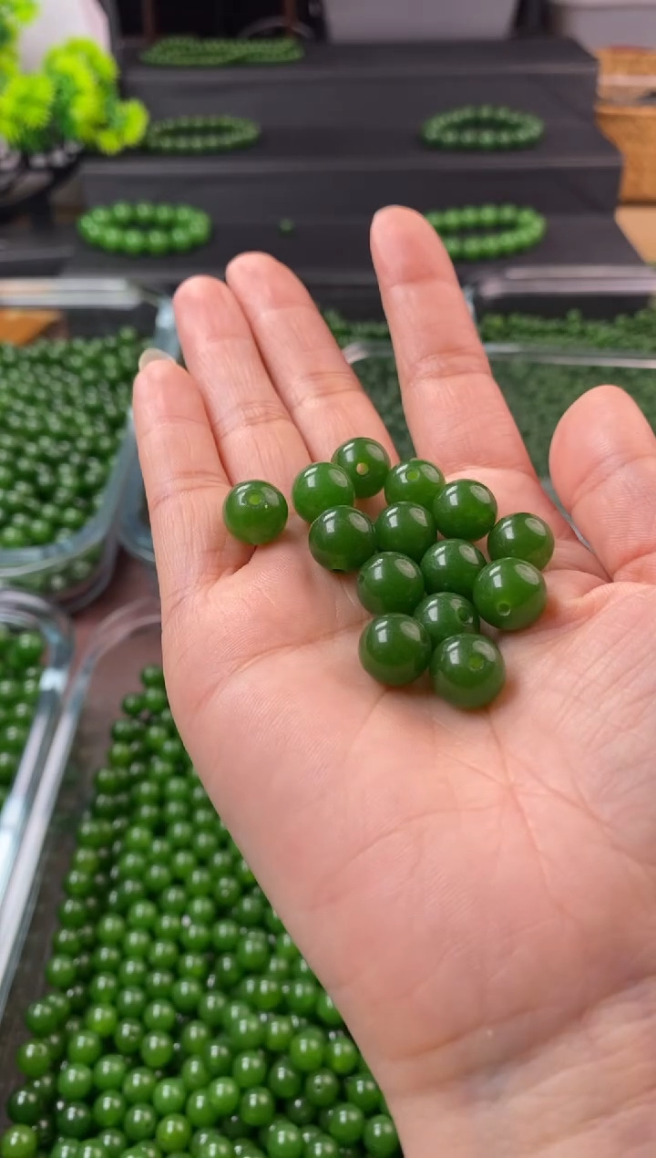 编织品?****者菠菜绿卡12珠子4颗。卡14珠子3颗