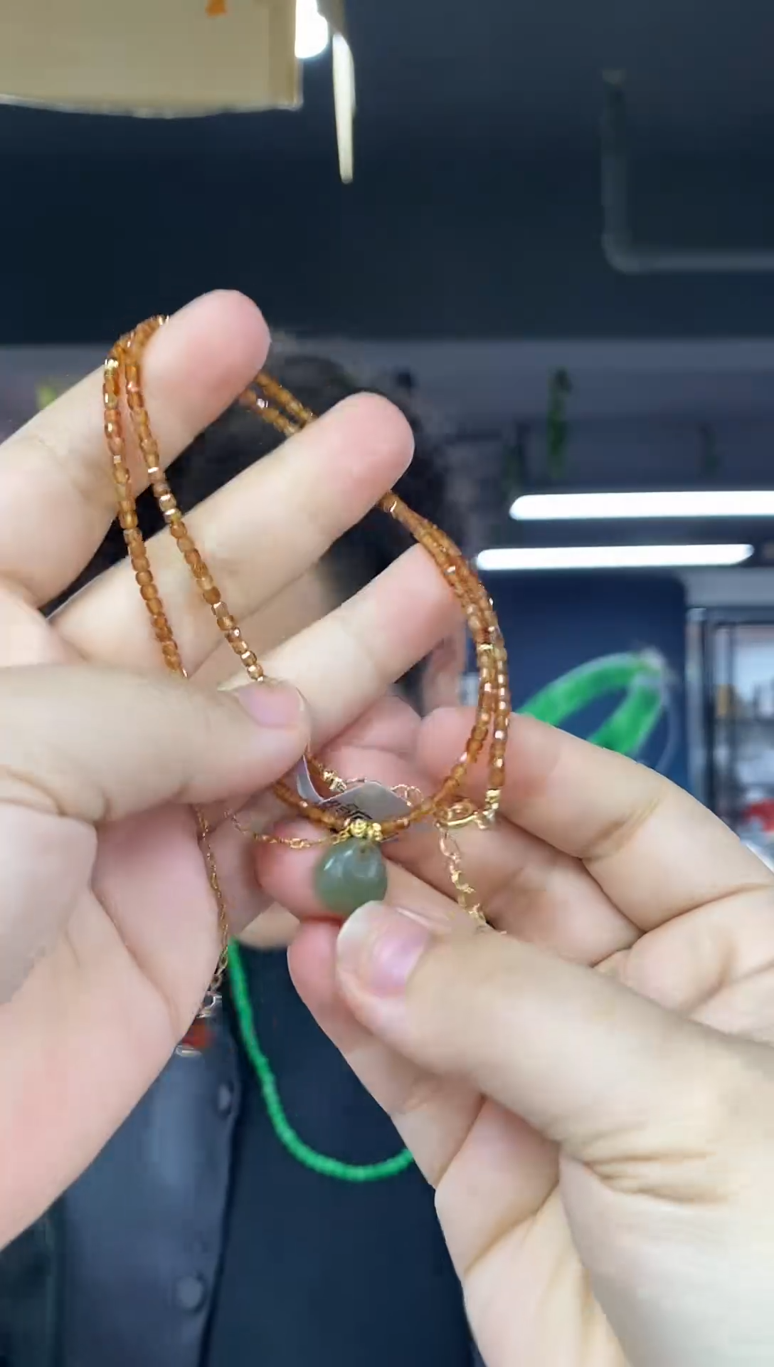 颈饰未镶嵌水晶多样性发其一颜色微差