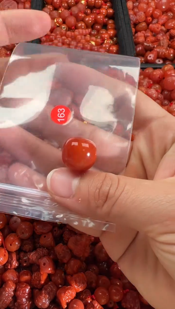 【闪购商品】南红玛瑙颈饰未镶嵌1