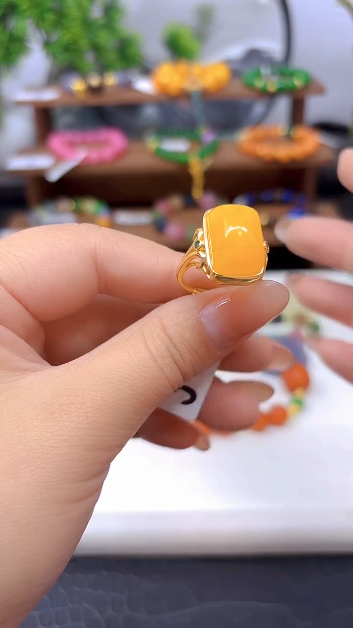 银S925镀金镶嵌蜜蜡戒指J97