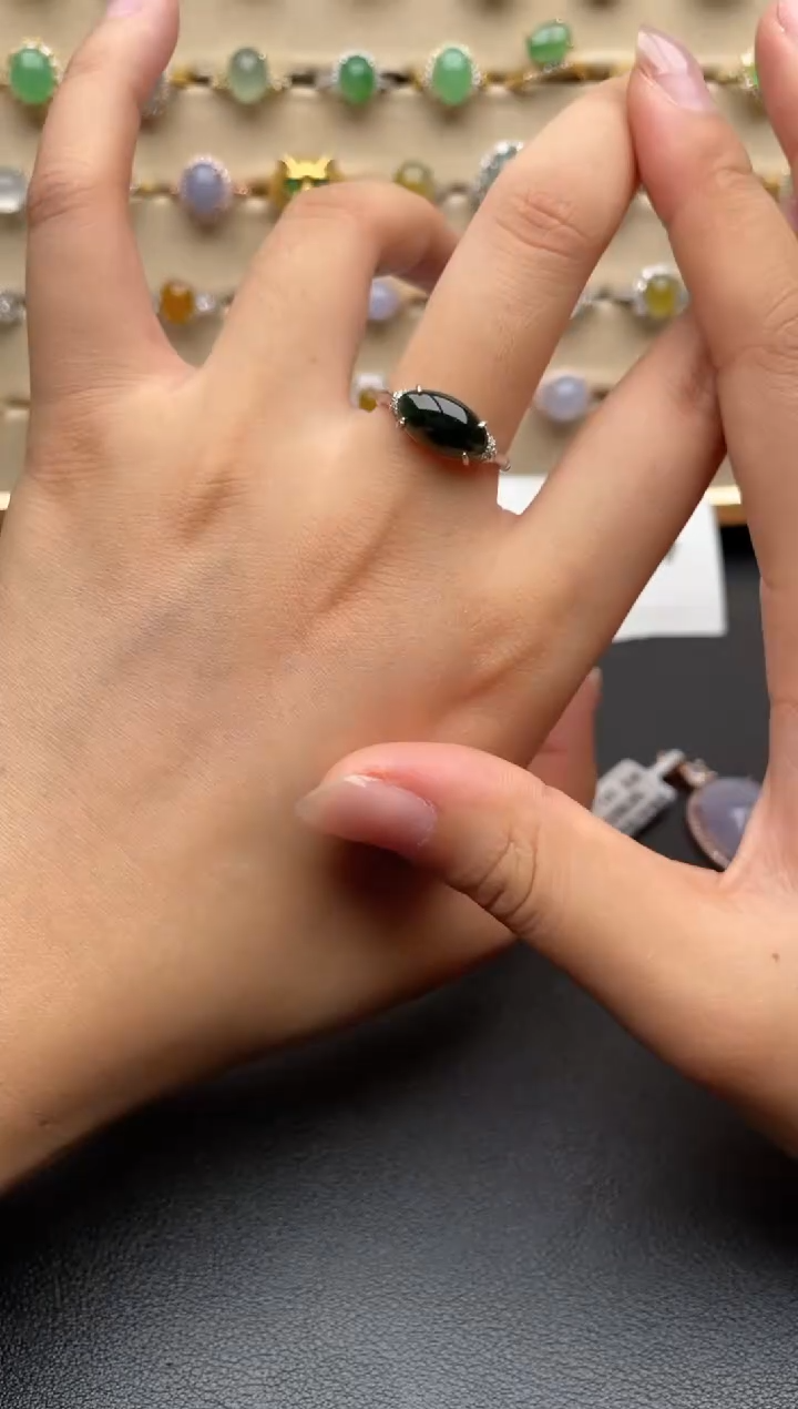 银S925镶嵌戒指翡翠一物一证一礼盒