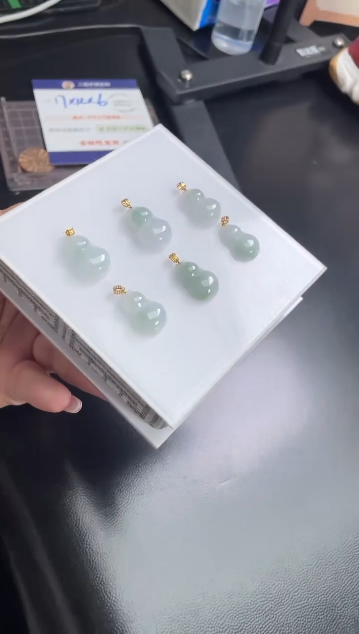 【闪购商品】翡翠挂件18K金镶嵌葫芦FL89多样性发其一CP配绳