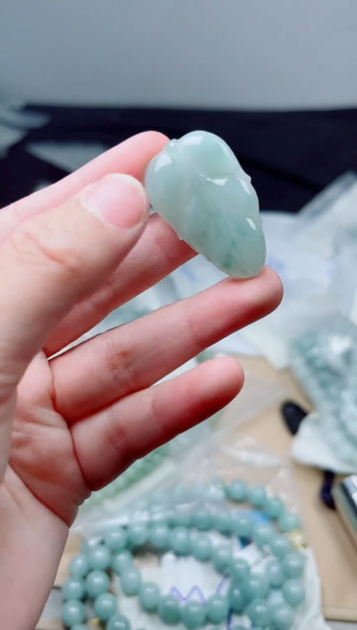 定制翡翠未镶嵌翡翠